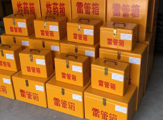 红塔玻璃钢雷管箱的使用寿命一般是多少？